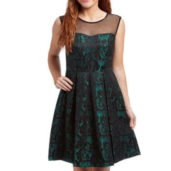 SD Collection Dresses & Skirts - NWT Black and Green Dress